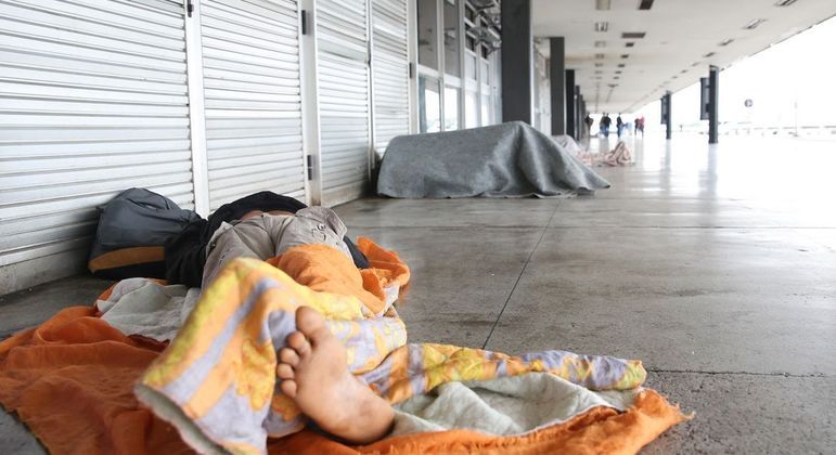 Duas pessoas em situação de rua morreram durante o fim de semana