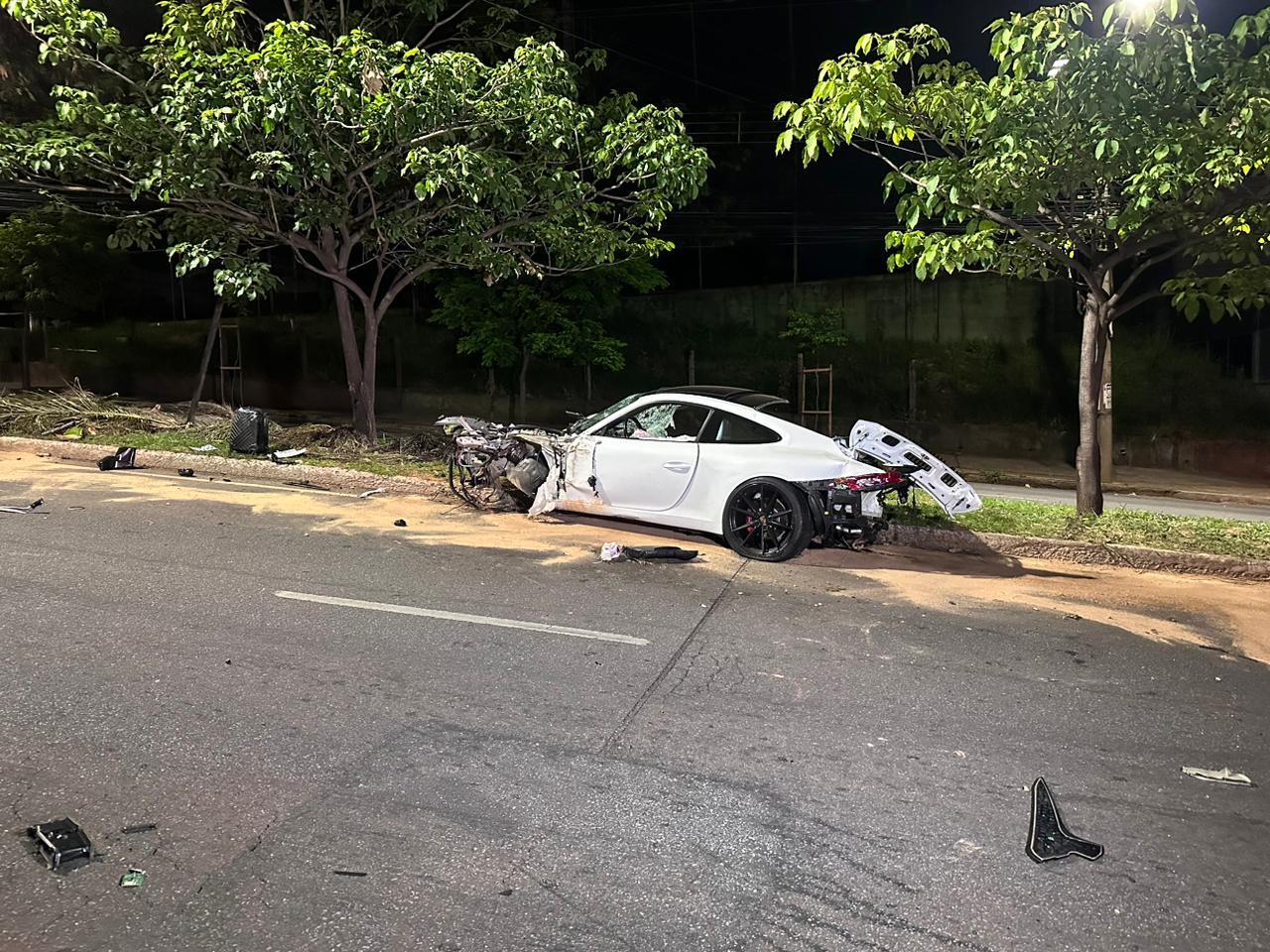 Fotos Mostram Rastro De Destruição Após Acidente Com Porsche De R$ 840 ...