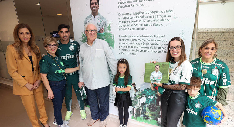 Em 18 de abril de 2023, a presidente do Palmeiras, Leila Pereira, recebeu os familiares do coordenador médico para inaugurar um mural em sua homenagem. A diretoria, a comissão técnica e os jogadores participaram do evento e entregaram um álbum de fotos e uma bandeira do Verdão para a família de Magliocca