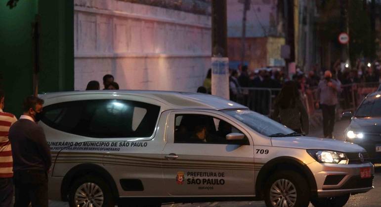 Prefeito foi enterrado ao lado do avô, o ex-governador de São Paulo, Mário Covas
