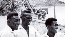 Edinho presta homenagem ao pai Pelé, ao avô Dondinho e ao tio Zoca