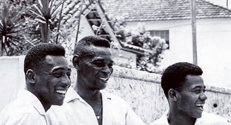 Pelé, Dondinho e Zoca jogaram futebol e eram atacantes