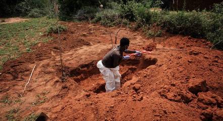 Mais 16 corpos foram encontrados na floresta de Shakahola