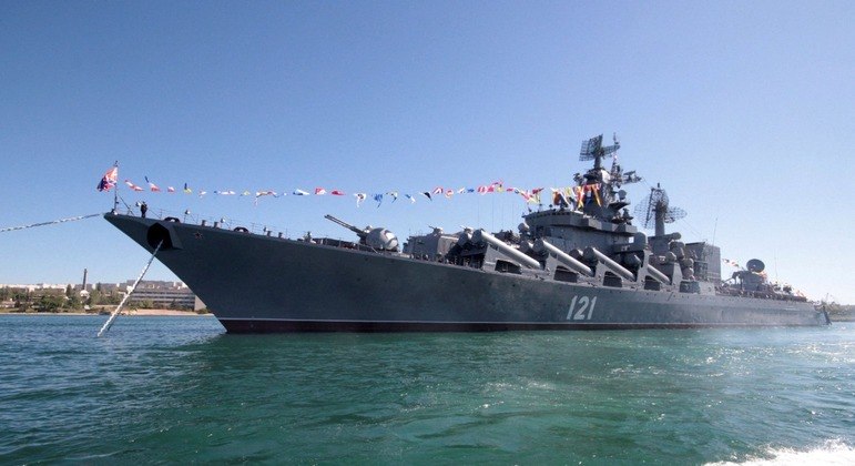 Moskva era o principal navio de guerra russo no mar Negro
