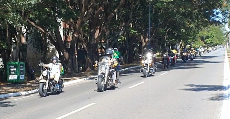 Motociata em apoio ao presidente Jair Bolsonaro