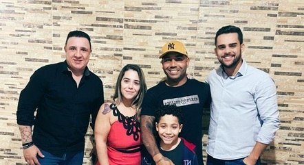Dr Fábio Costa, Aline, Rodrigo, Aquiles e Lucas Carvalho
