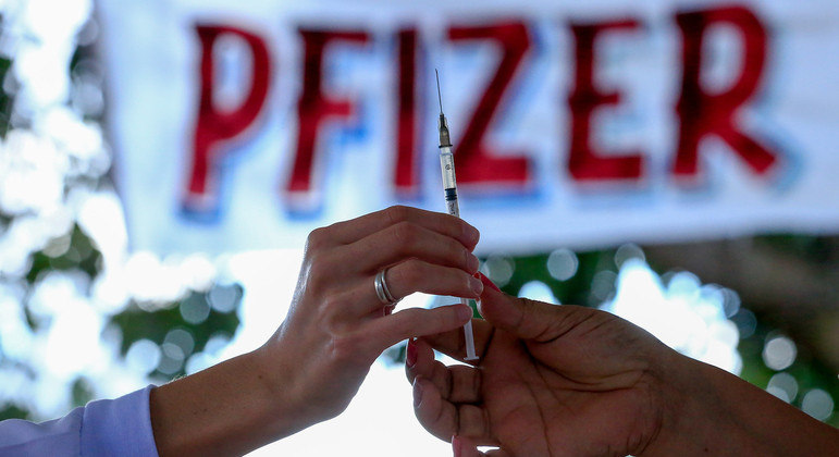 Vacinação em Taguatinga-DF, com vacina da Pfizer
