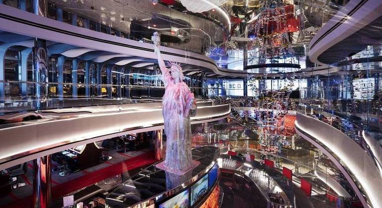 MSC Seashore tem decoração que remete à cidade de Nova York