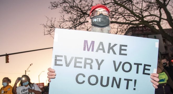 Muitos moradores de Michigan vieram comemorar sucesso eleitoral de Joe Biden