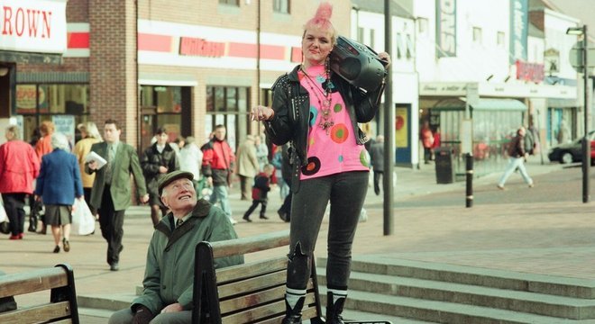 As fitas cassete estão tendo um revival, mesmo que não seja para ouvi-las naqueles enormes aparelhos de som que eram carregados nos ombros