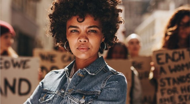 Dia Internacional da Mulher é hoje uma data marcada por protestos que pedem igualdade de gênero