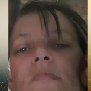 lvana, de 43 anos, foi achada morta dentro de casa