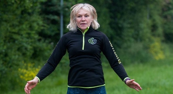 'É preciso muito esforço, você tem que pensar sobre como encaixar essas atividades em sua vida', diz Sue Taylor, que tem histórico de demência na família 