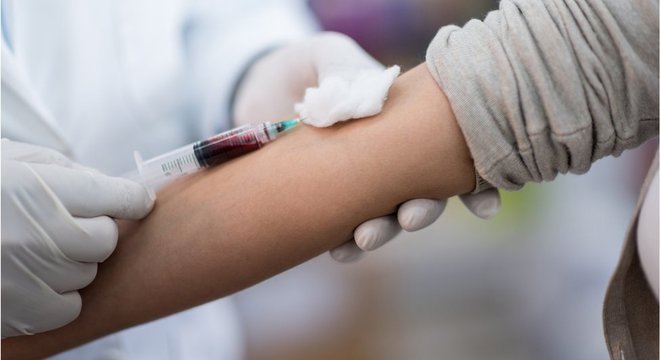  Especialistas recomedam exames de rotina a cada seis meses e consultas médicas periódicas para quem tem diferentes parceiros 