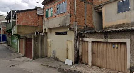 O corpo da mulher foi encontrado dentro de uma casa na Vila da Paz, em Contagem, Região Metropolitana de Belo Horizonte.