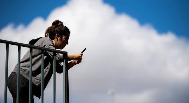 Medidas simples como avisar os usuários para pensar antes de compartilhar podem ajudar