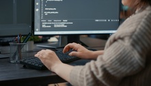 Projetos de lei feitos por ChatGPT sugerem violação de privacidade e ignoram presunção de inocência