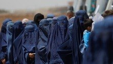 O primeiro ano do novo governo Talibã e o sofrimento de meninas e mulheres afegãs 