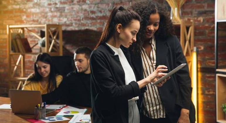Programas feitos pela Rede Mulher Empreendedora e o Google capacitam mulheres para o trabalho