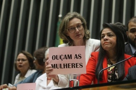 Tr&ecirc;s Estados brasileiros carecem de mulheres na C&acirc;mara dos Deputados -  Not&iacute;cias - R7 Brasil