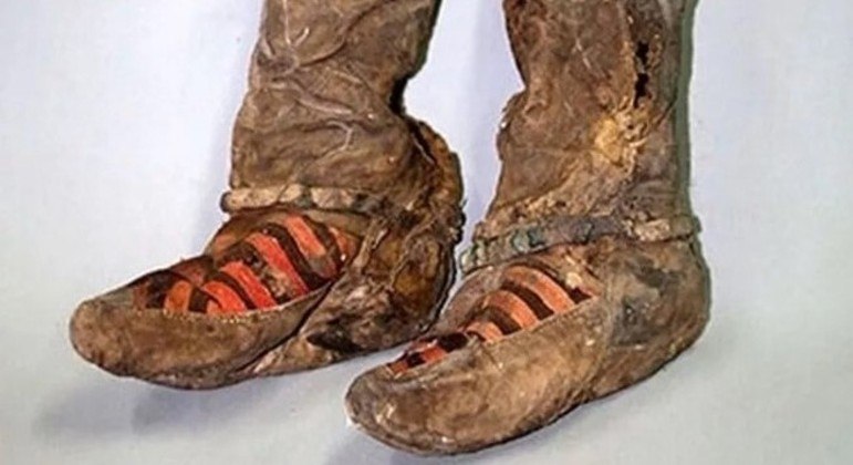Sapatos encontrados em cadáver pareciam tênis da marca Adidas