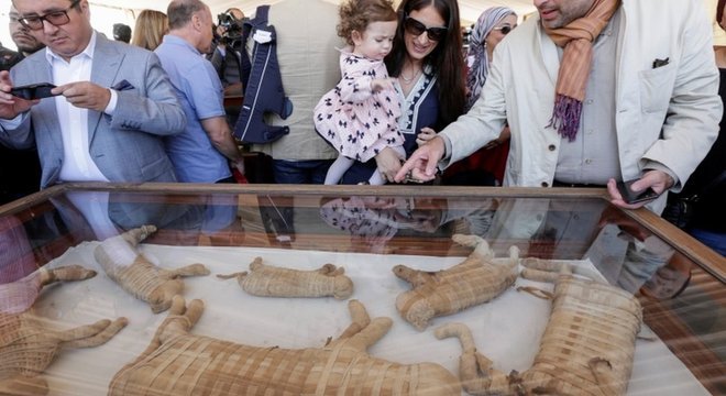 As múmias de animais foram encontradas em Saqqara, um importante cemitério antigo perto do Cairo Descoberta rara