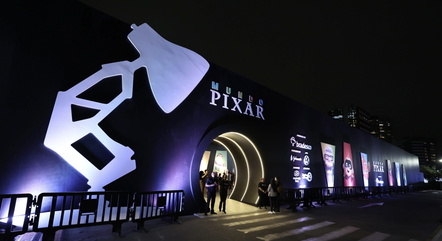 Entrada da exposição 'Mundo Pixar'

