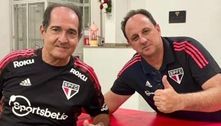 Ceni perde seu mentor nestes dias mais tensos. Arritmia de Muricy voltou. Ele faz exames. E diretoria analisa Dorival Júnior
