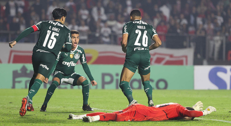 Murilo comemora o gol da vitória anotado para o Palmeiras diante do São Paulo no Morumbi