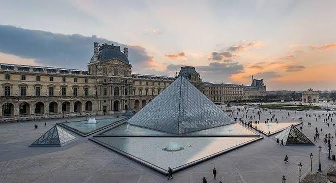 Museu do Louvre – O que é, onde fica e a história do museu e do castelo