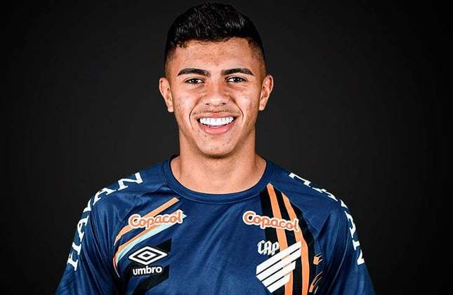 MYCAEL - Goleiro - Athletico Paranaense - 18 anos