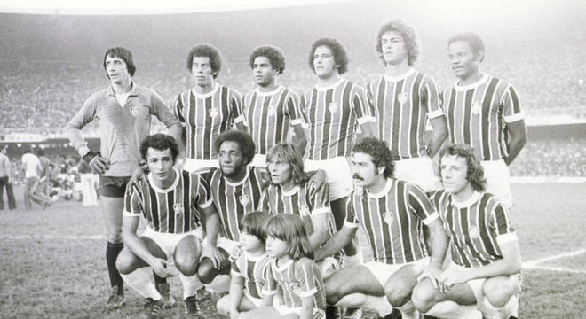 Na primeira vez que participou da Libertadores, o Fluminense se habilitou  vaga depois de ser campeo do Torneio Roberto Gomes Pedrosa de 1970. Nesta competio, o Tricolor terminou o quadrangular final com cinco pontos,  frente de Palmeiras, com quatro, Atltico-MG, com dois, e Cruzeiro, com um.