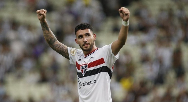 Nahuel Bustos comemora gol pelo São Paulo