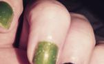 'A tentativa de fazer uma linda nail art de halloween resultou em uma representação visual de 2020', brincou a dona dessas unhas