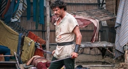 Rezom foi levado como escravo antes de virar mercenário