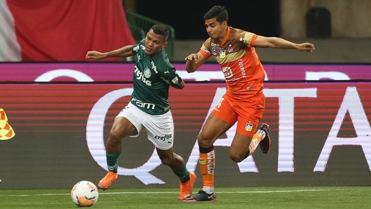  Nas oitavas de final, o Palmeiras atropelou o Delfín, do Paraguai: 3 a 1 fora de casa e 5 a 0 em São Paulo. 