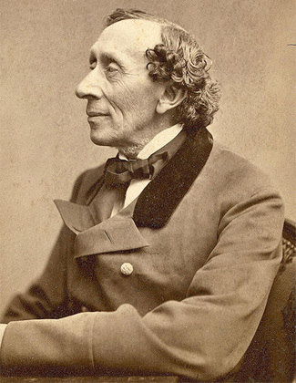 Nascido em 1805, Hans Christian Andersen morreu aos 70 anos, deixando contos que se eternizaram na cultura com alcance internacional, como 