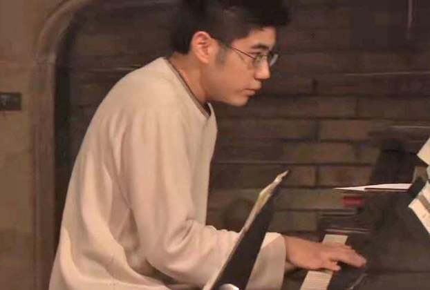 Nascido em Nebraska nos anos 90, Tsai preferiu não seguir na vida de ator. Em vez disso, estudou piano na faculdade Dartmouth, realizando um sonho de infância, tornando-se pianista profissional.