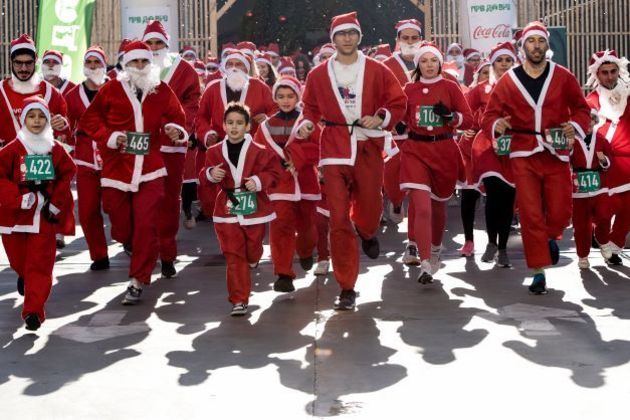 NMACEDONIA-CHRISTMAS-RUNNING
Participants dressed as "Santa Claus" take part in the annual Christmas city race in Skopje, North Macedonia, on December 25, 2022.
