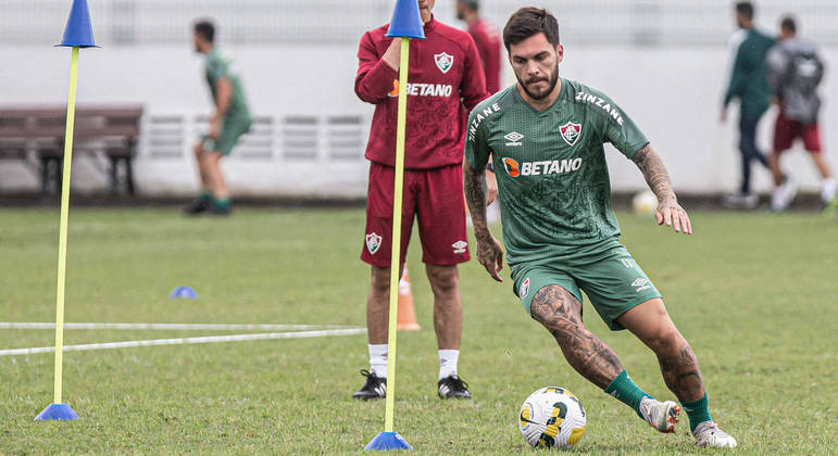 Nathan deve ser a novidade de Fernando Diniz
