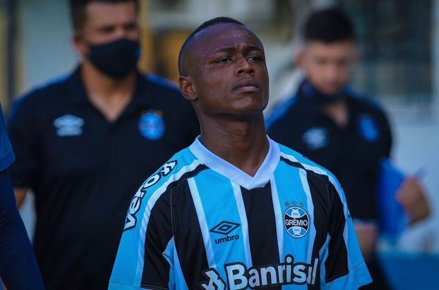 Nathan RibeiroPosição: atacanteIdade: 17 anosTime: Grêmio