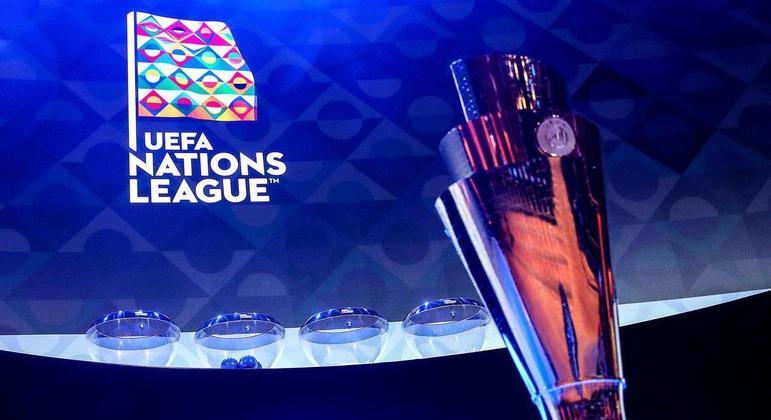 O logo e a taça da Nations League