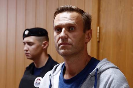 Navalny foi detido no sábado