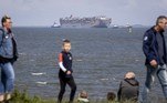 navio fogo Holanda carros incêndio