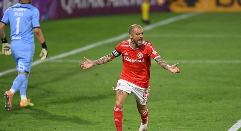 NEGOCIANDO - Internacional está próximo de acertar o retorno do ídolo D'Alessandro para a temporada 2022