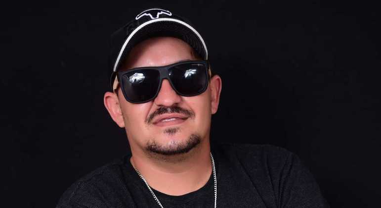 Nélio Santana tinha duas filhas e começava a fazer sucesso 