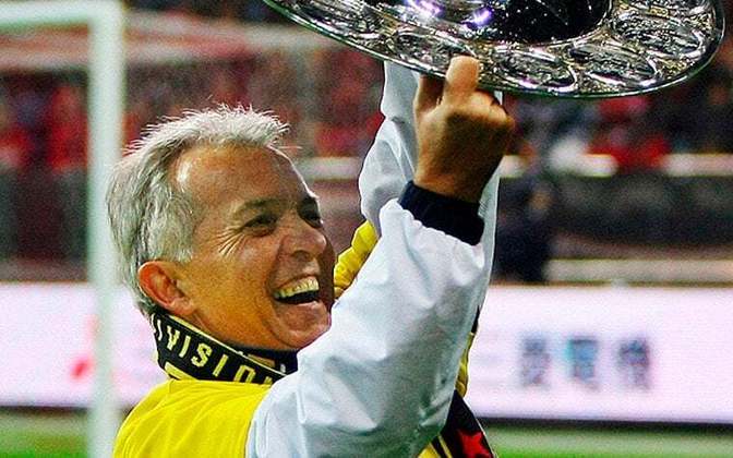 Nelsinho Batista - 73 anos. O treinador está sem clube desde eu deixou o comando técnico Kashiwa Reysol (Japão) em maio de 2023.