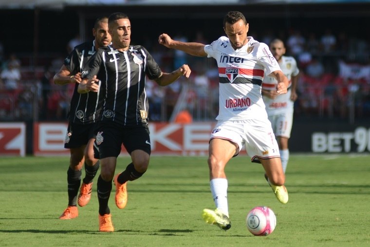 São Paulo vence Corinthians por 1 x 0 e sai na frente na semifinal - Esportes - R7 Futebol