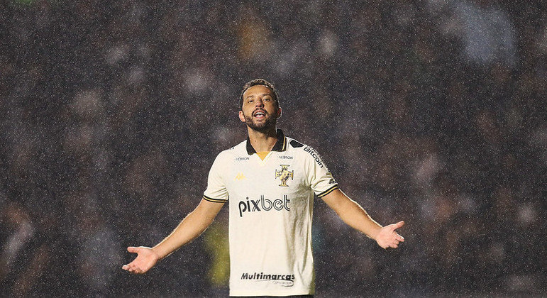 Nenê lidera o elenco do Vasco na missão de retornar à Série A
