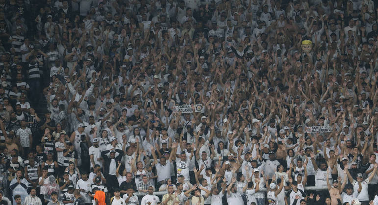 Corinthians tem uma das maiores médias de público do Brasileirão
